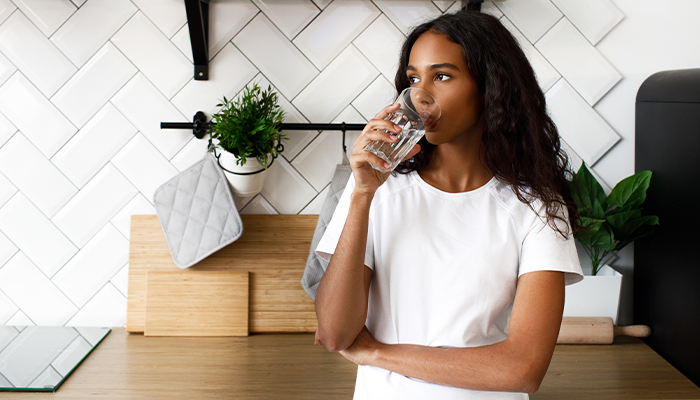 easy ways to stay hydrated every day