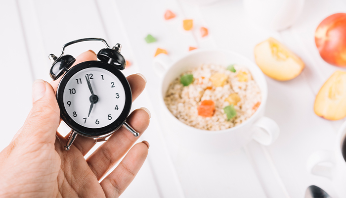 hydraton and meal timings