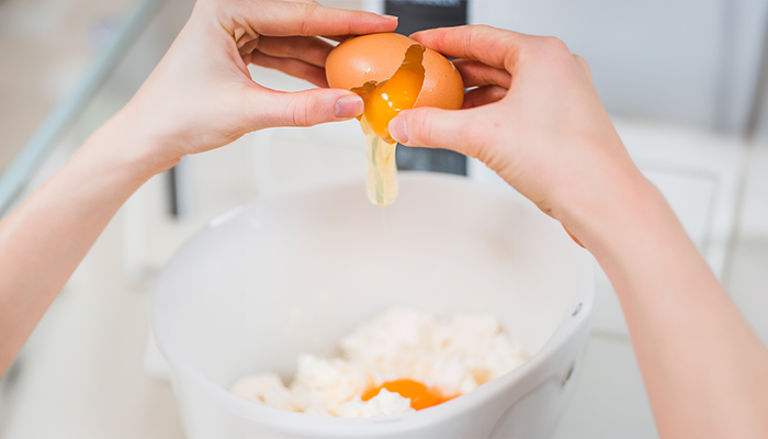 egg nutrient facts whats inside an egg