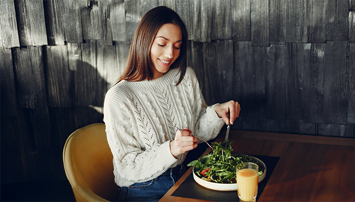 how to eat curry leaves every morning