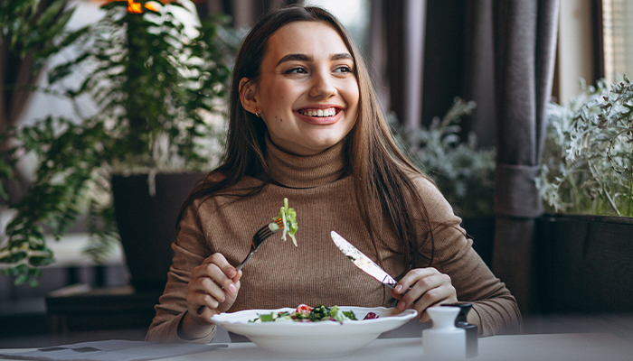 eating curry leaves in the morning