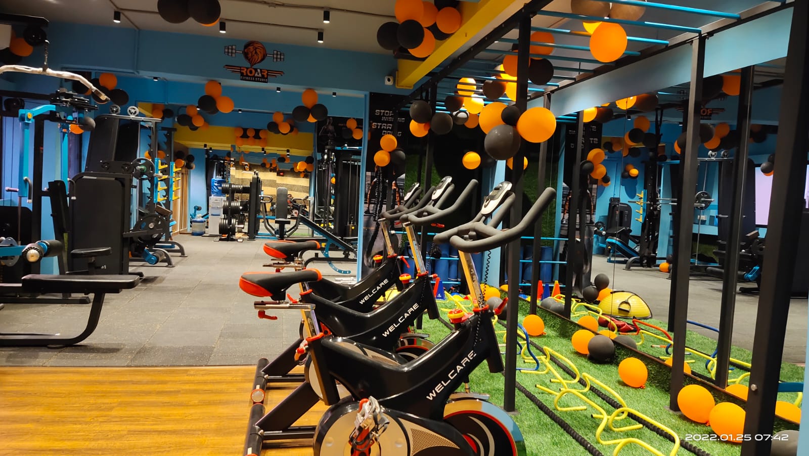 ROAR FITNESS ZONE NIKOL Nikol ROAR FITNESS ZONE NIKOL Nikol