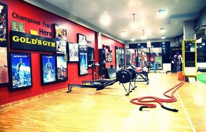 Gold's Gym Phase 8 Industrial Area Gold's Gym Phase 8 Industrial Area