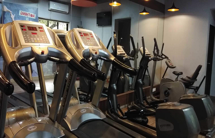 10 Gym Malad West 10 Gym Malad West