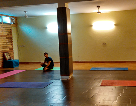 Studio Yogashayan Dlf Phase 2 Studio Yogashayan Dlf Phase 2